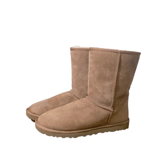UGG Boots Classic Short, Best Seller. - Picture 10 of 12